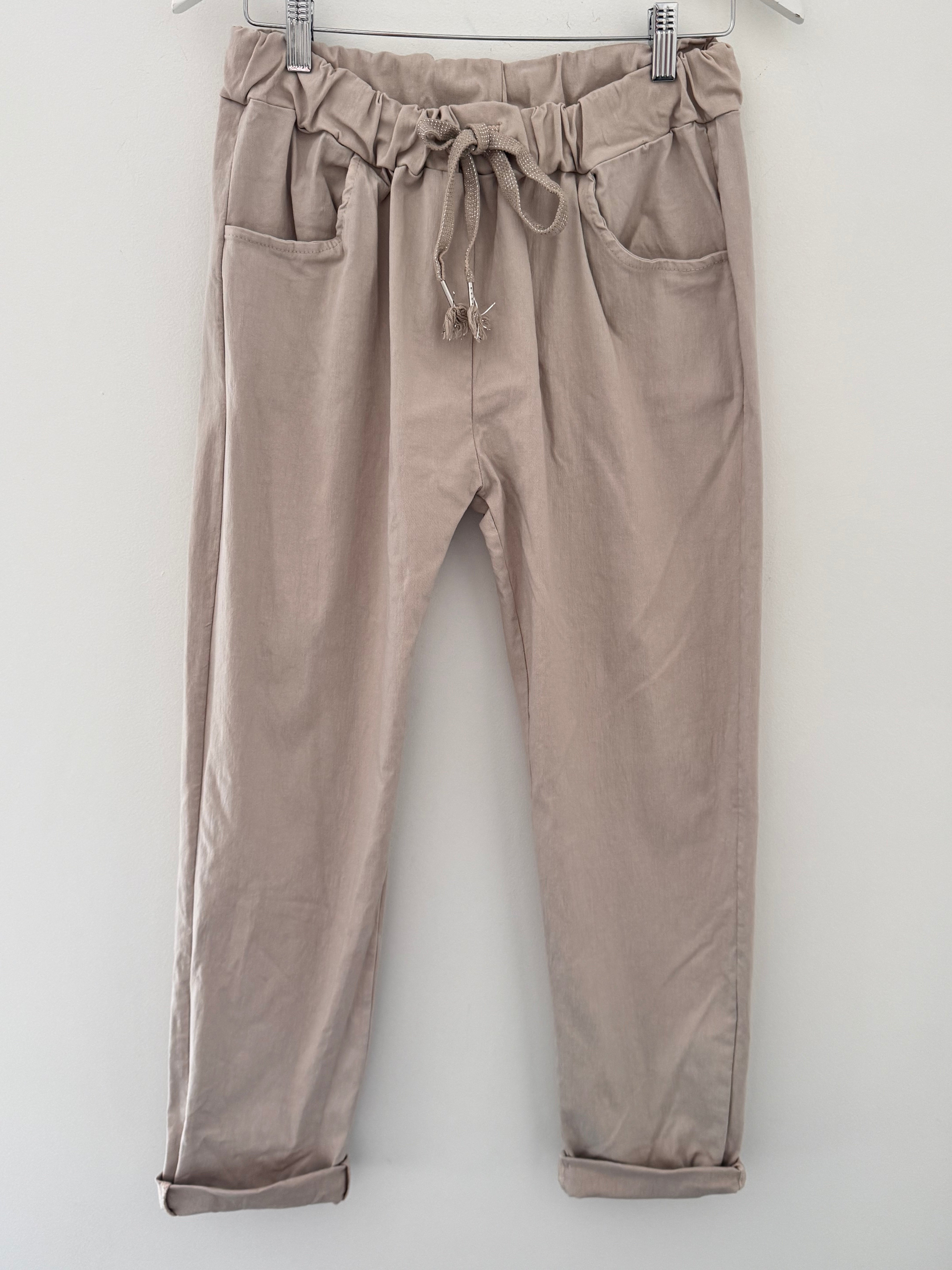Super Stretch Joggers in Stone