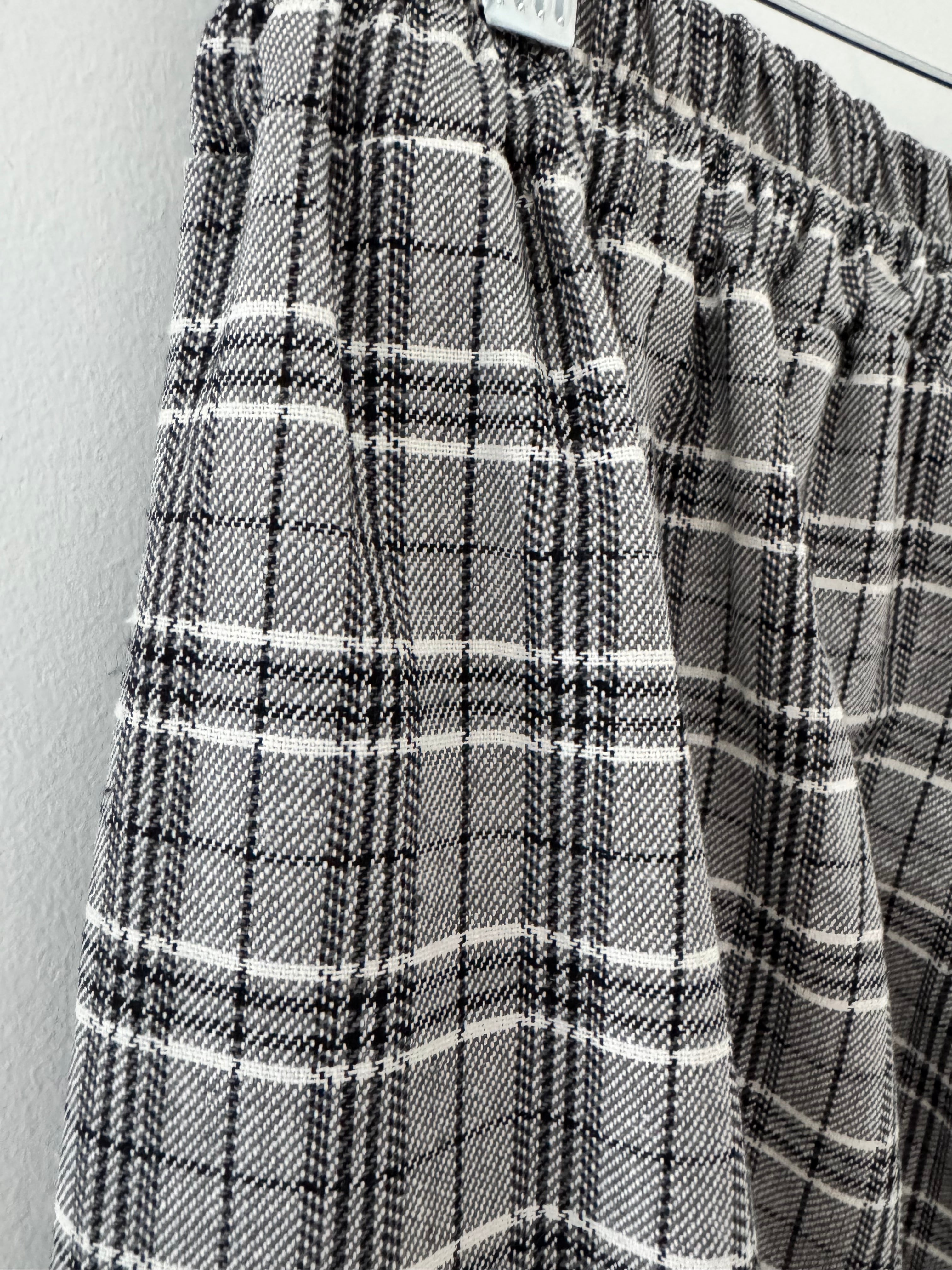 Barrel Check Trousers in Grey