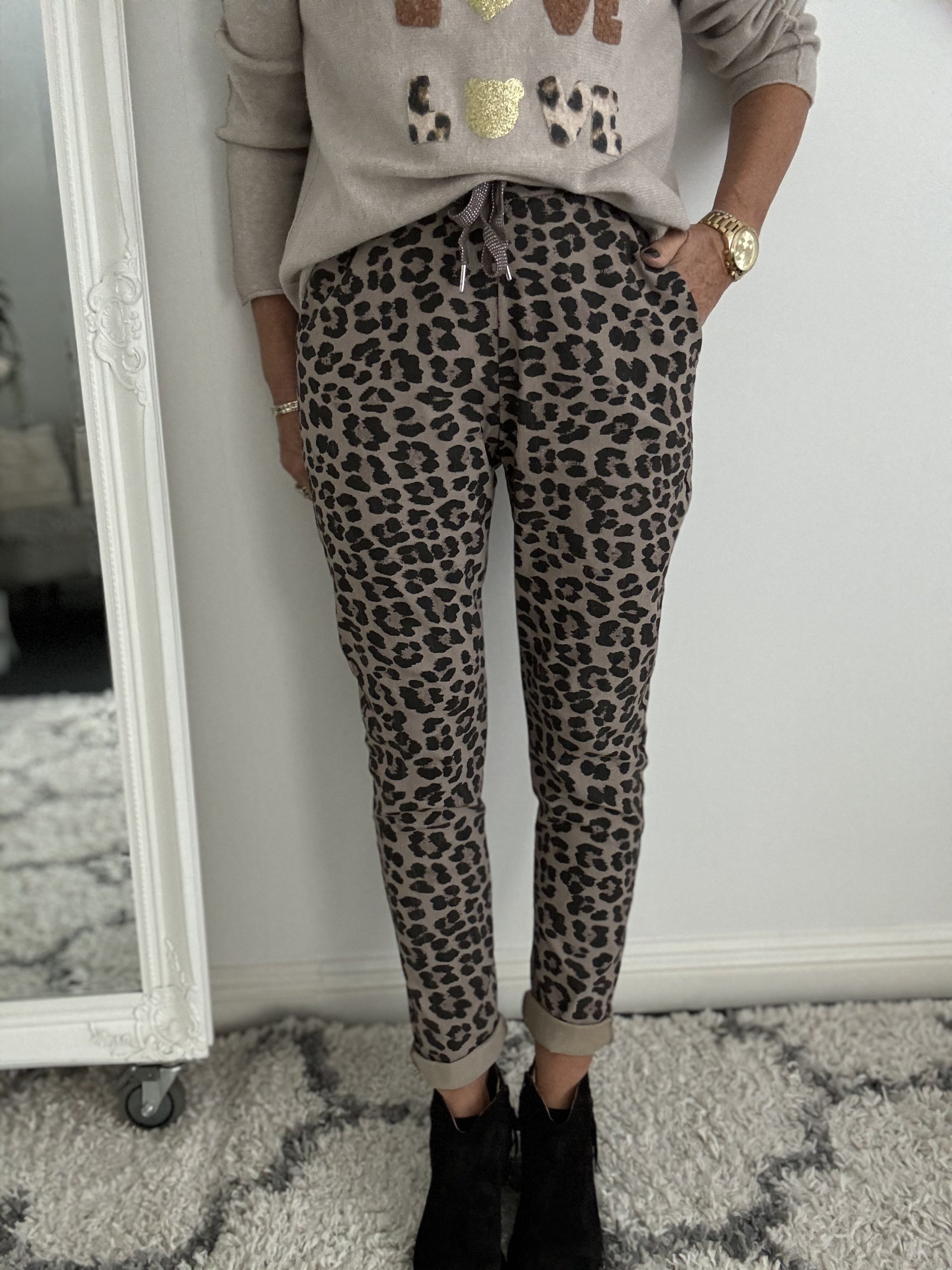 Jogger leopard hotsell