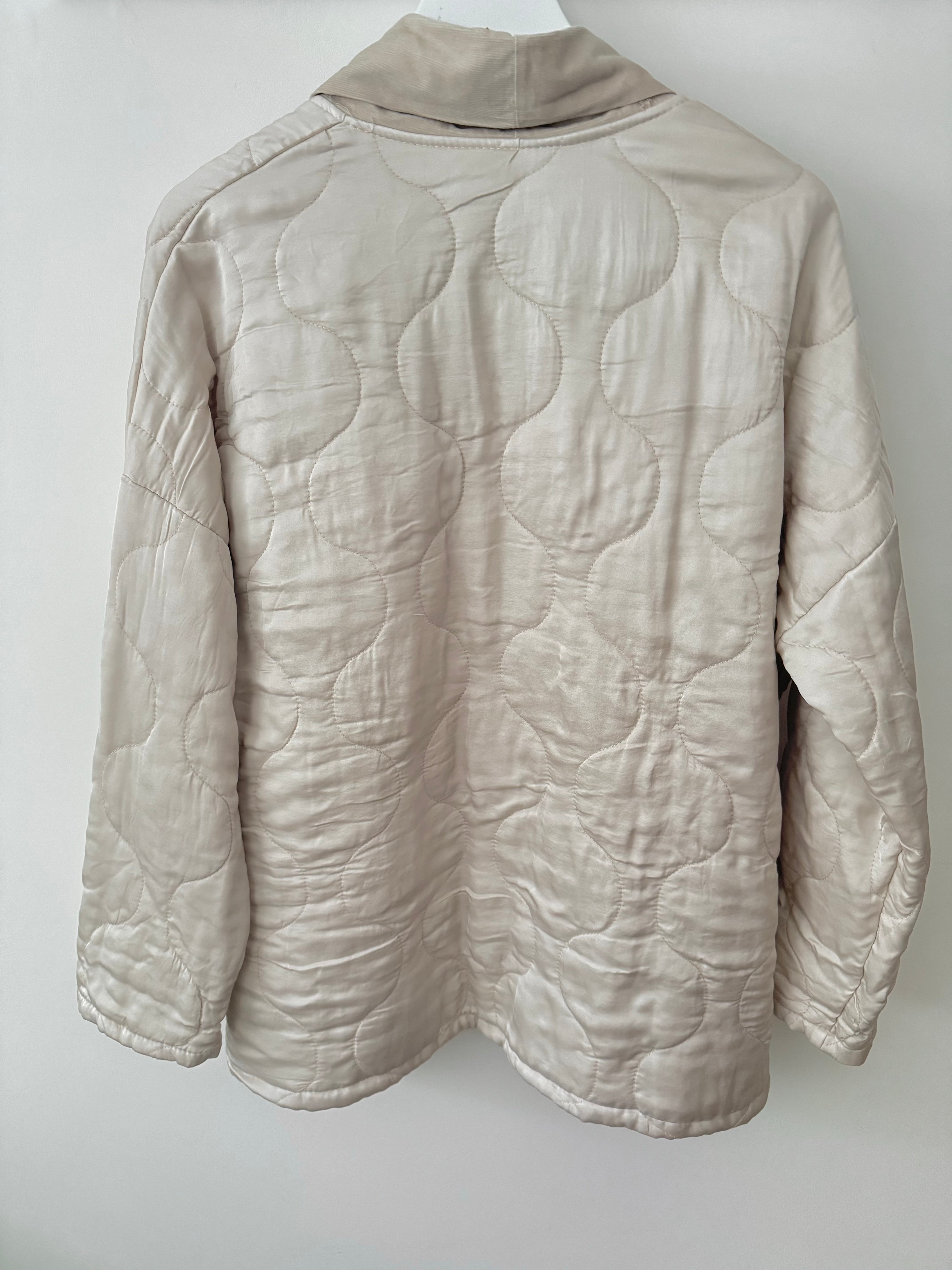 Silky Quilted Jacket in Oyster