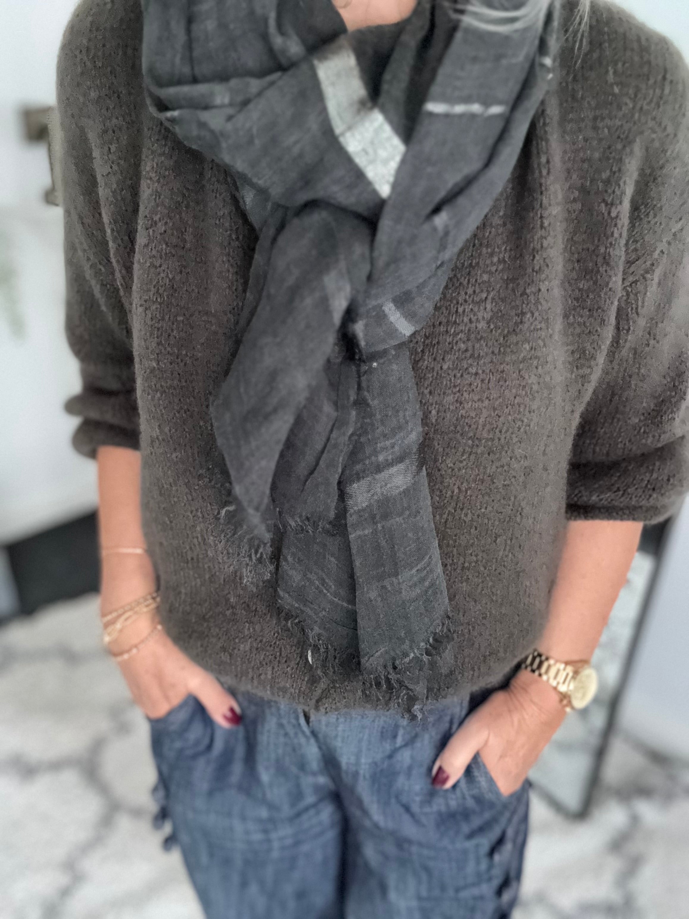 Fine Metallic Stripe Scarf in Black