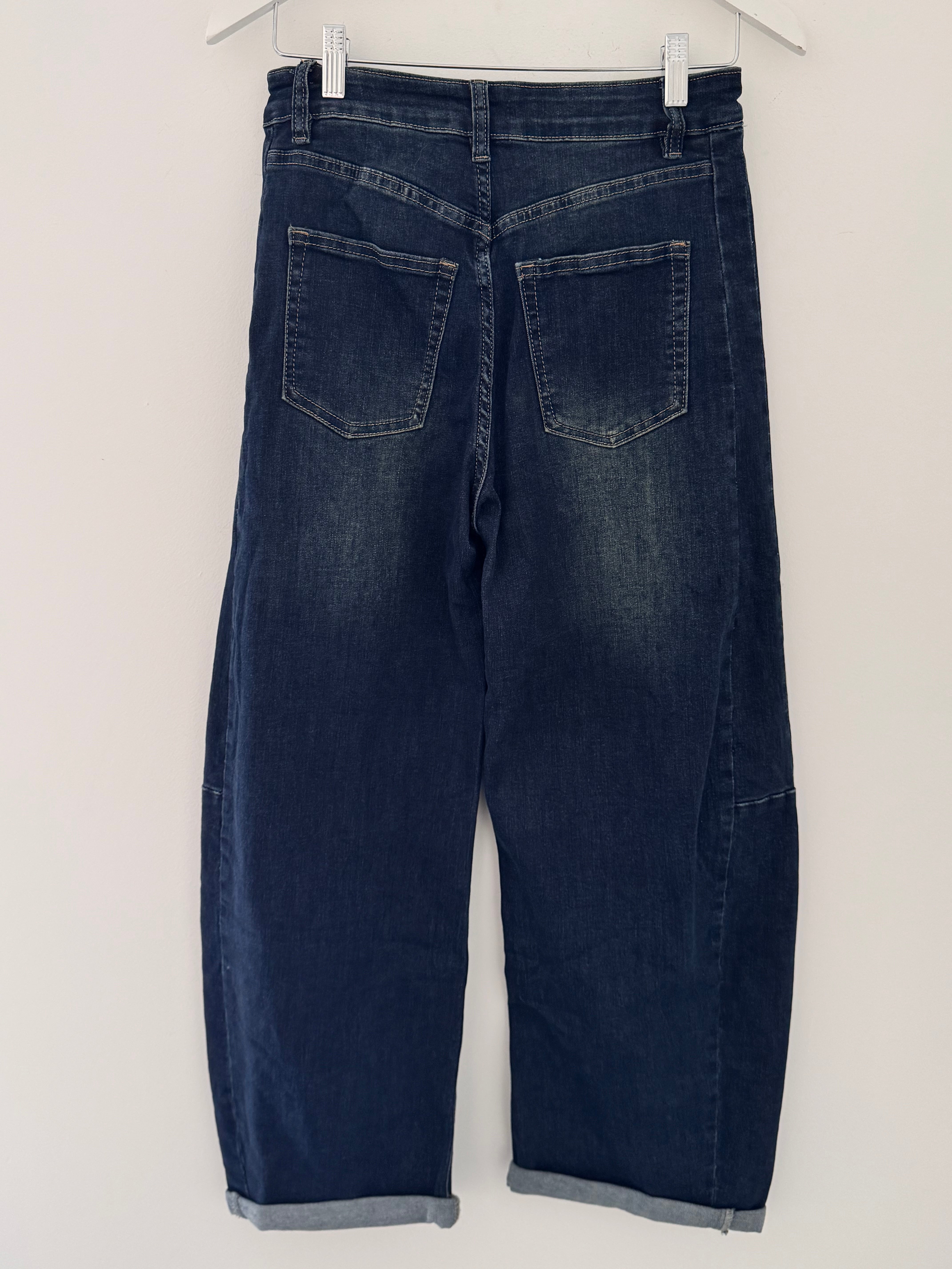Barrel Leg Jeans in Dark Denim