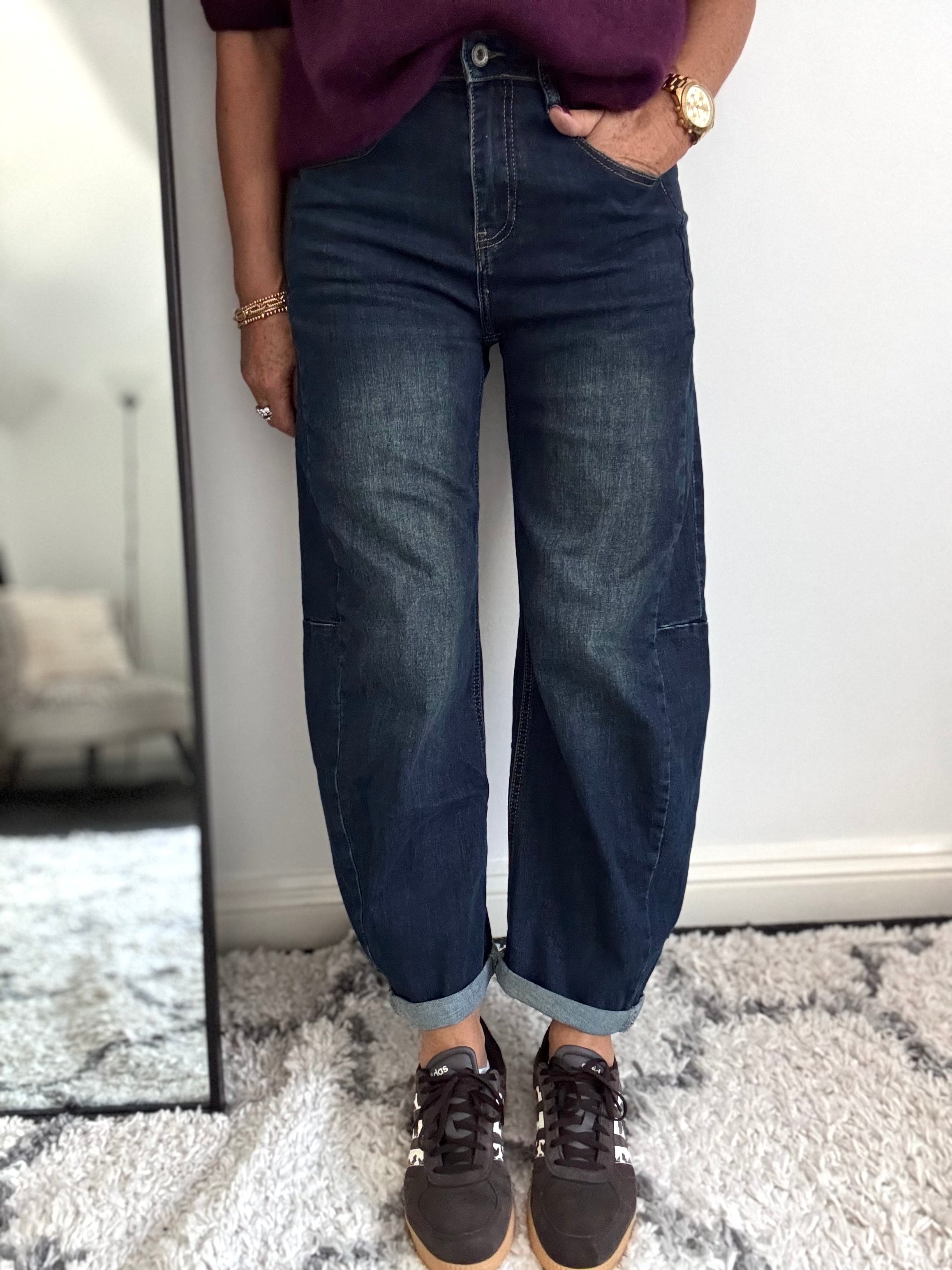 Barrel Leg Jeans in Dark Denim