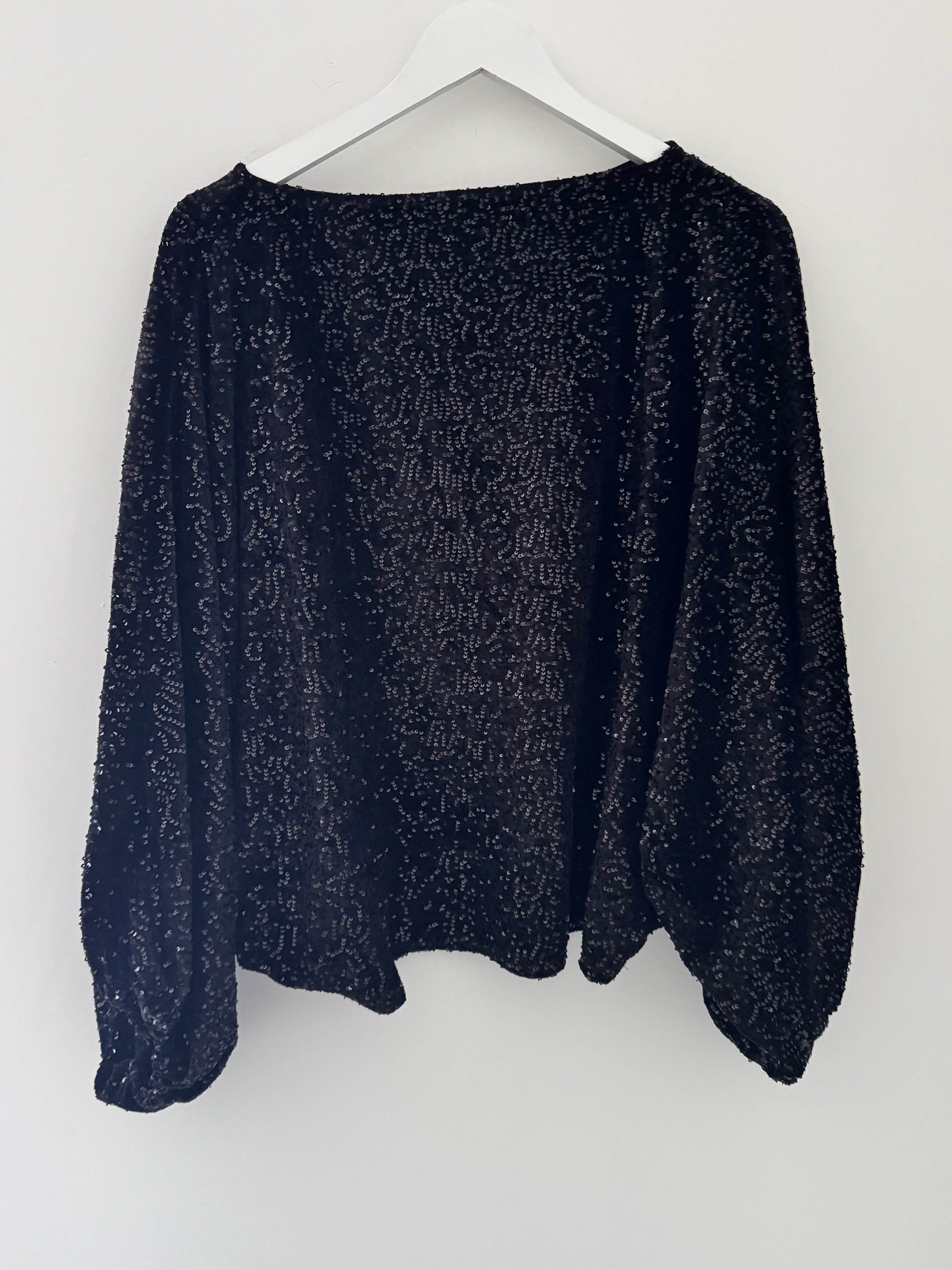 Sequin Velvet Top in Black