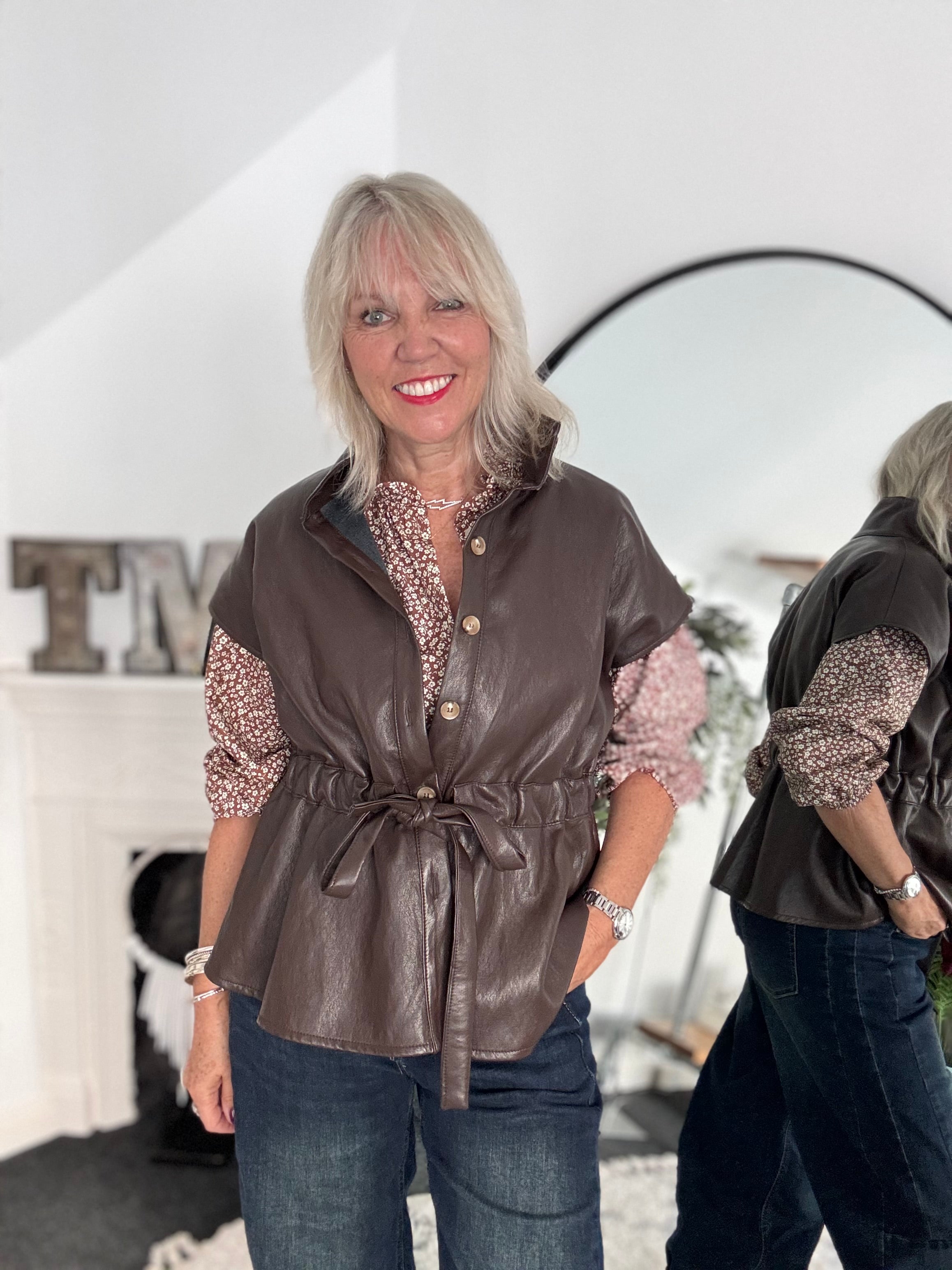 Ditsy Print Shirt in Chocolate