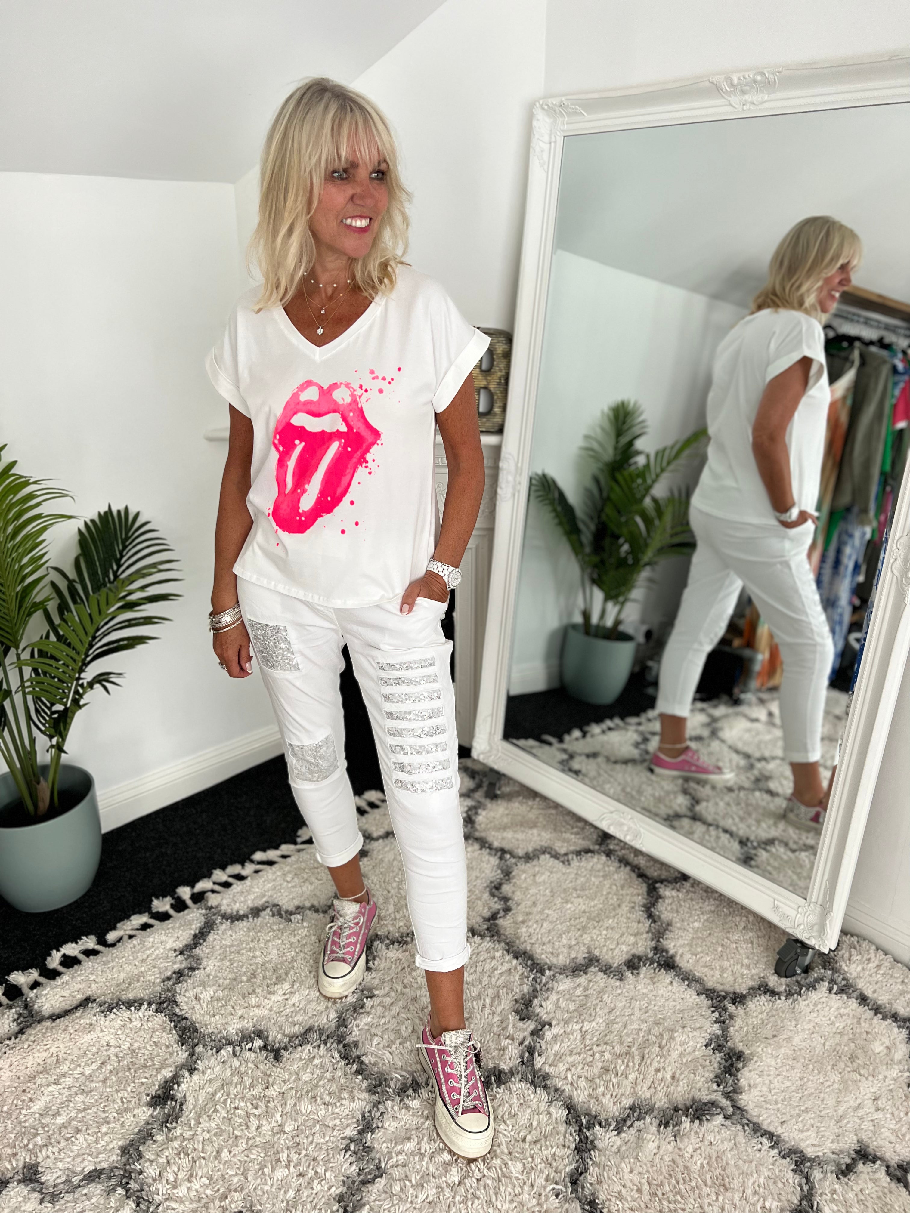 Vintage Lips Tee with Cuffs in White