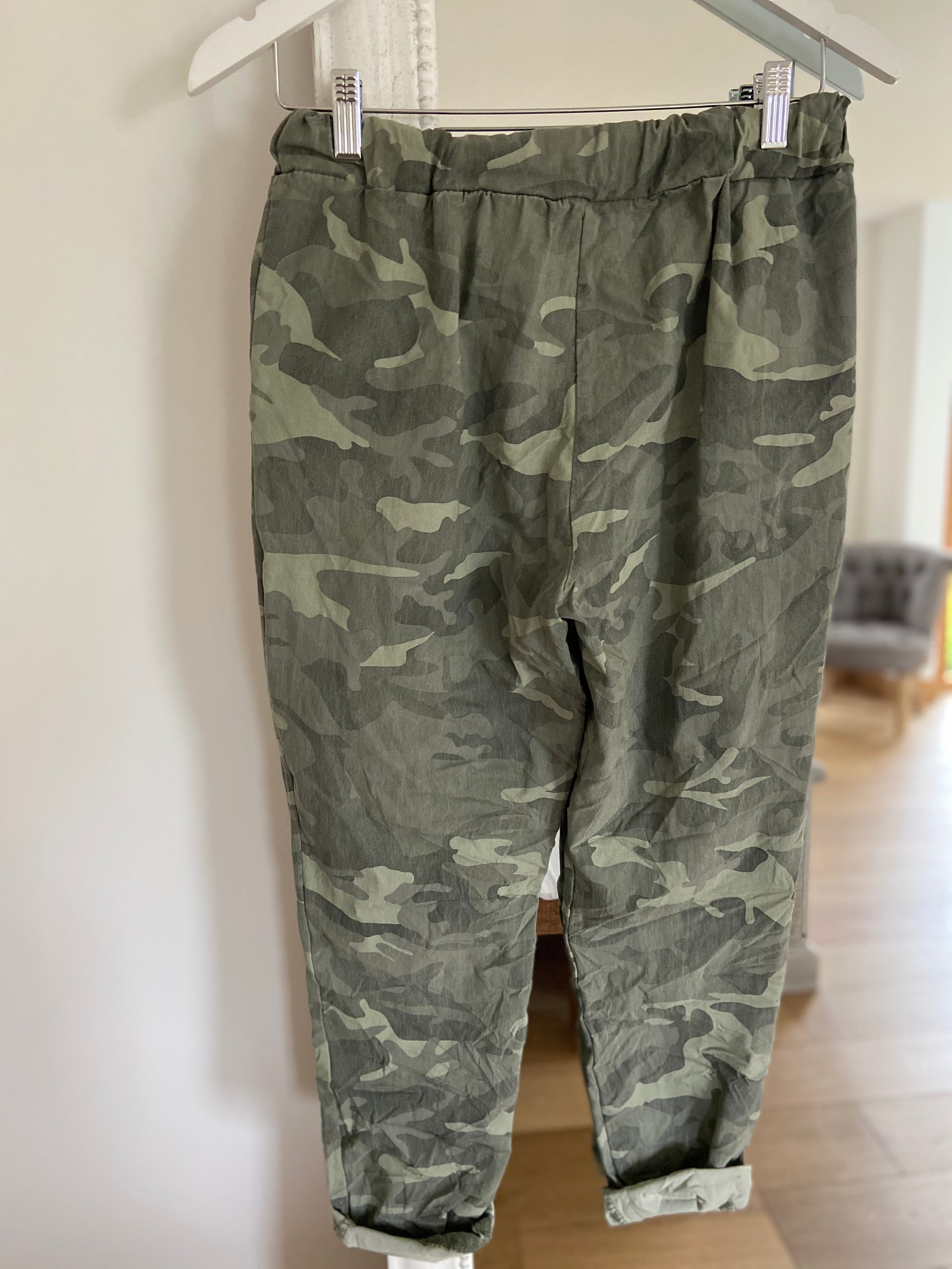 Super Stretch Joggers in Khaki Camo