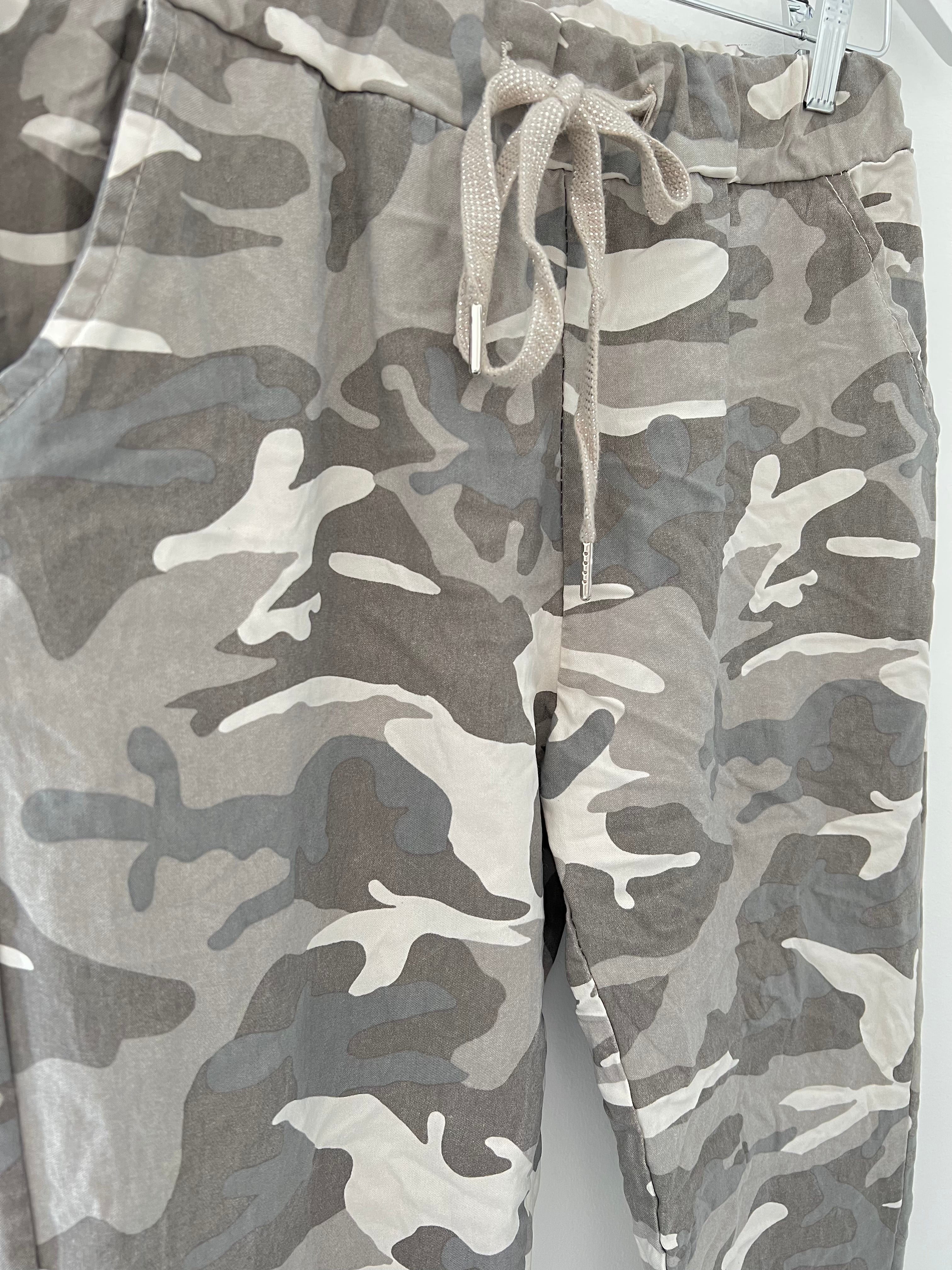 Super Stretch Joggers in Stone Camo