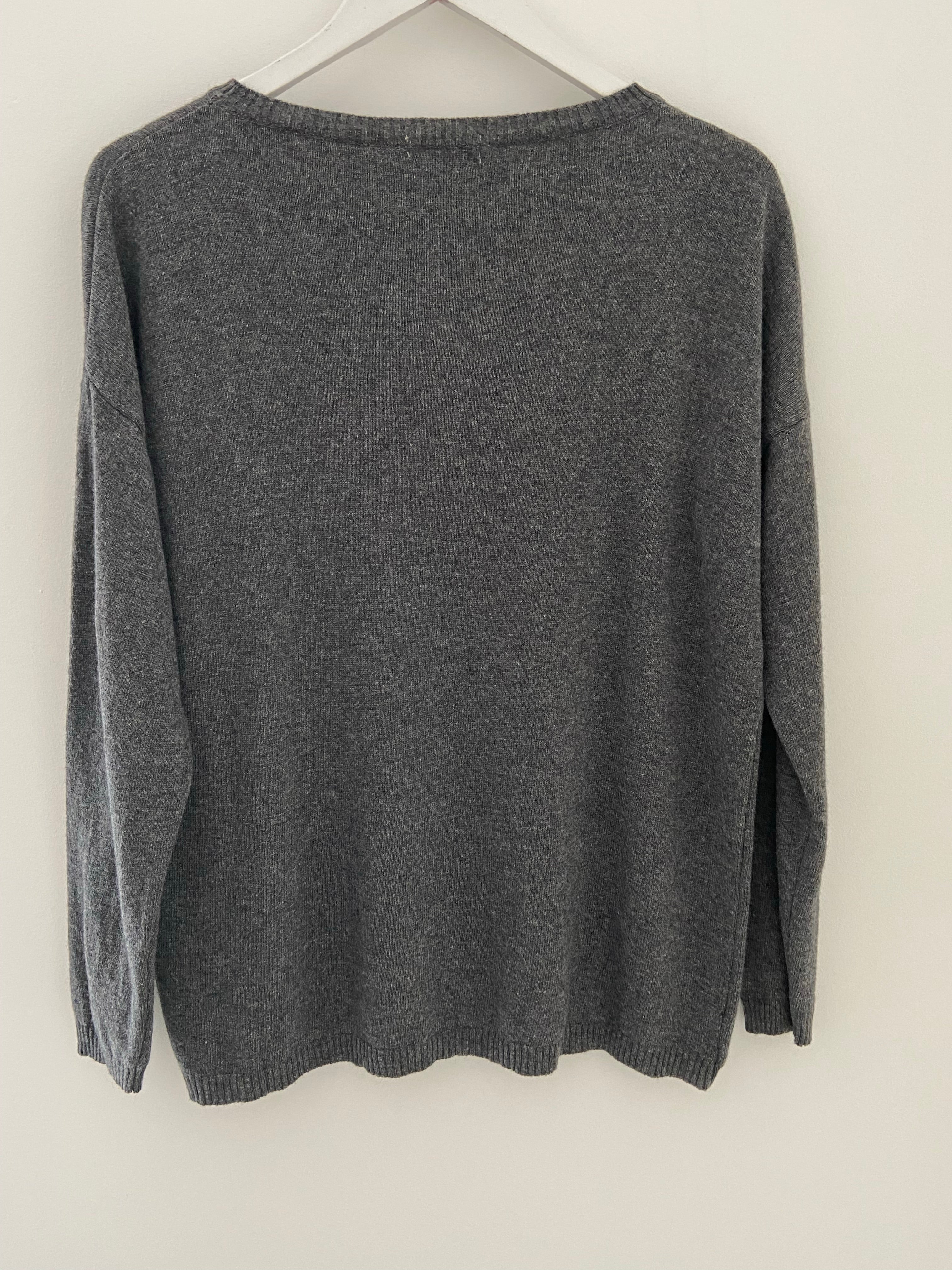 Star Cashmere Jumper in Charcoal & Pink