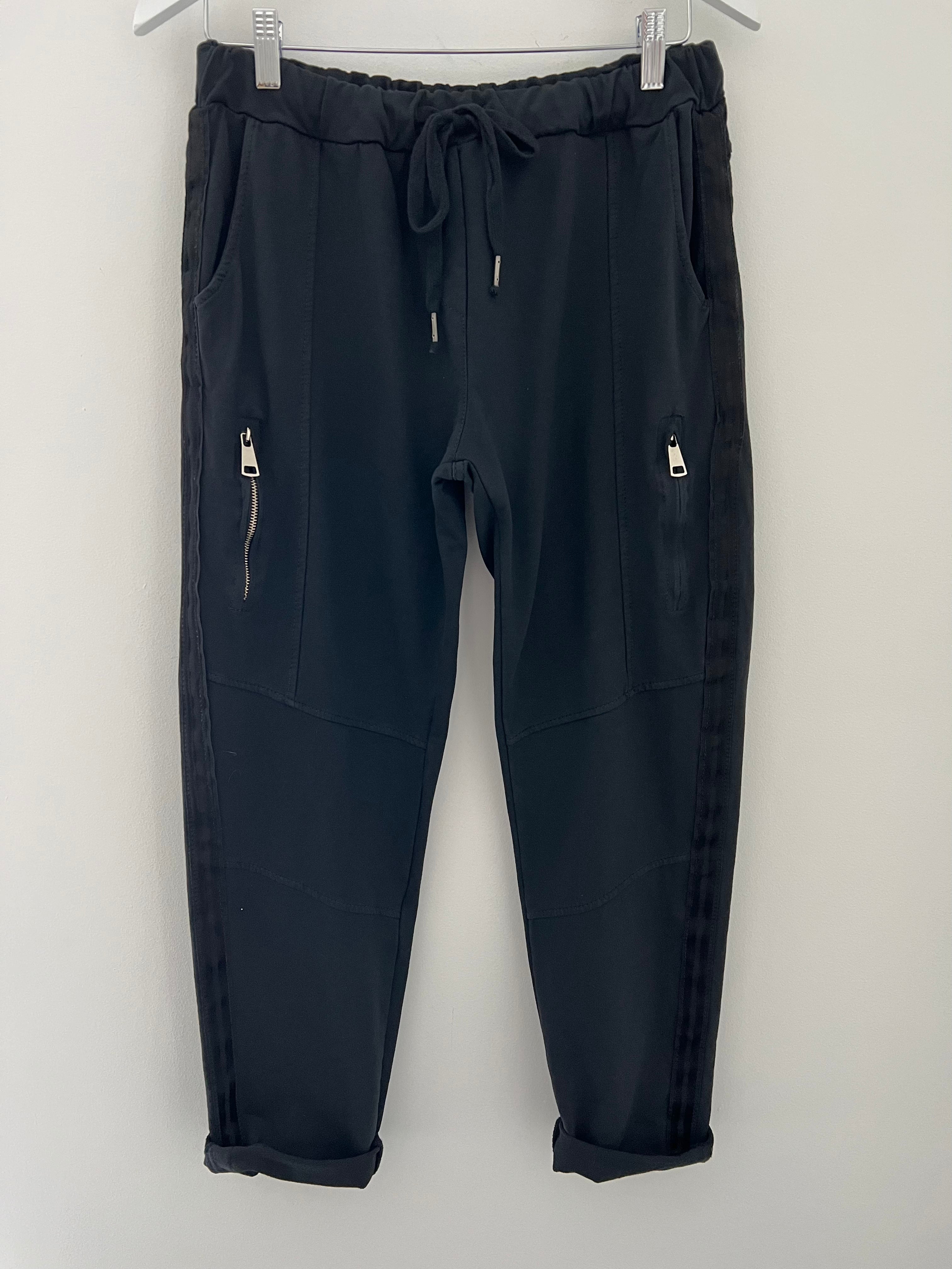 Jersey Stretch Joggers in Black