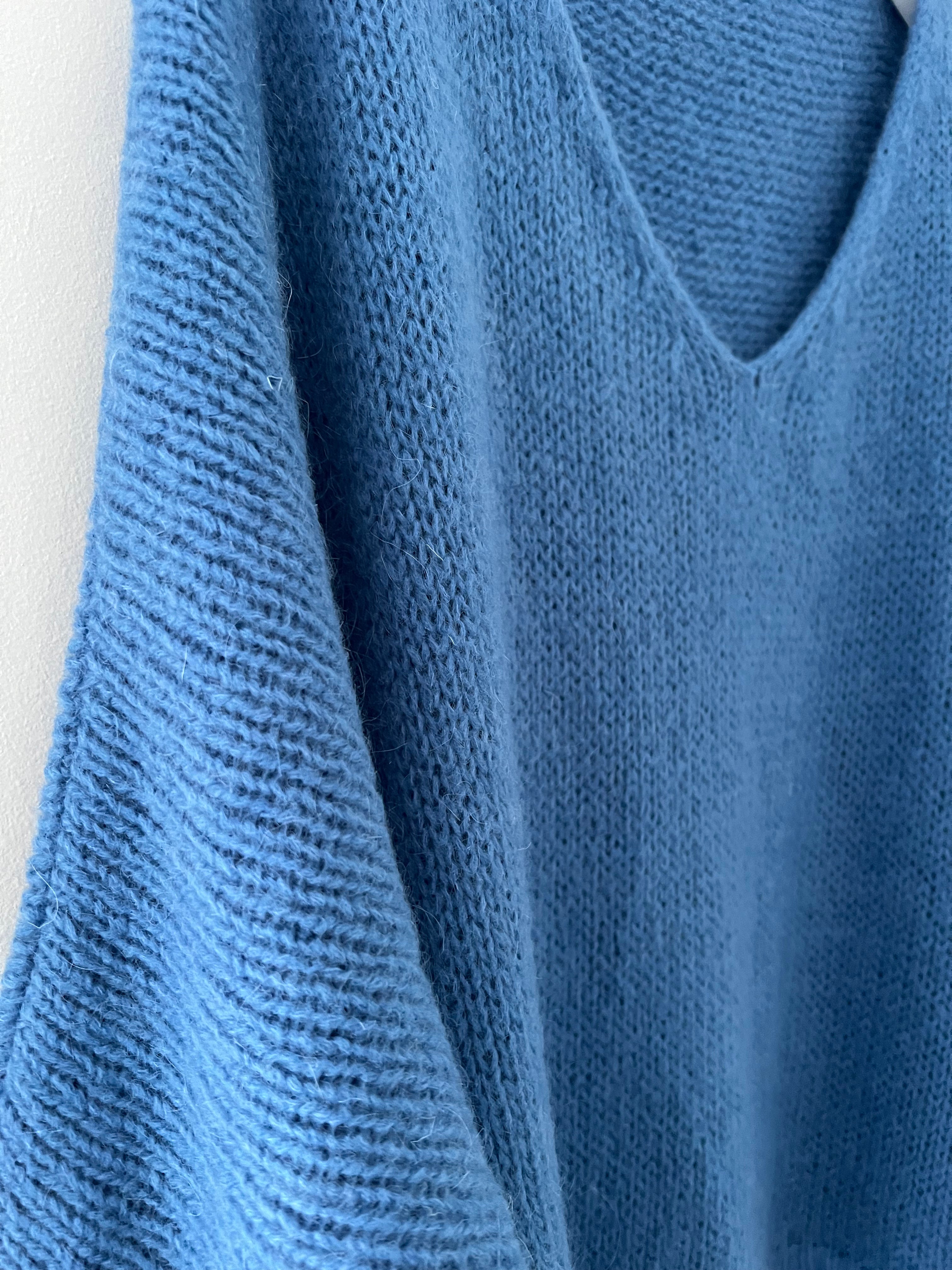 V Neck Jumper in Cornflower Blue