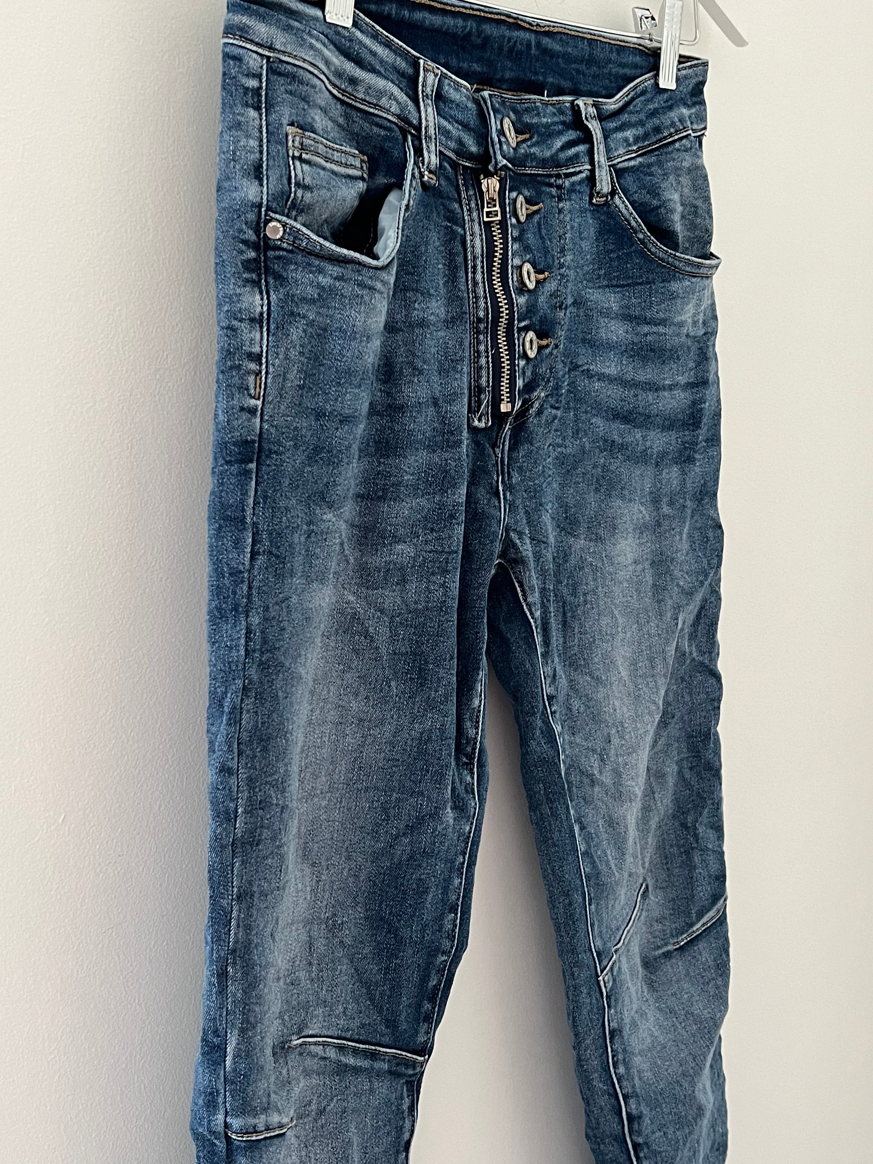 Button & Zip Fly Stretch Jeans in Mid Denim