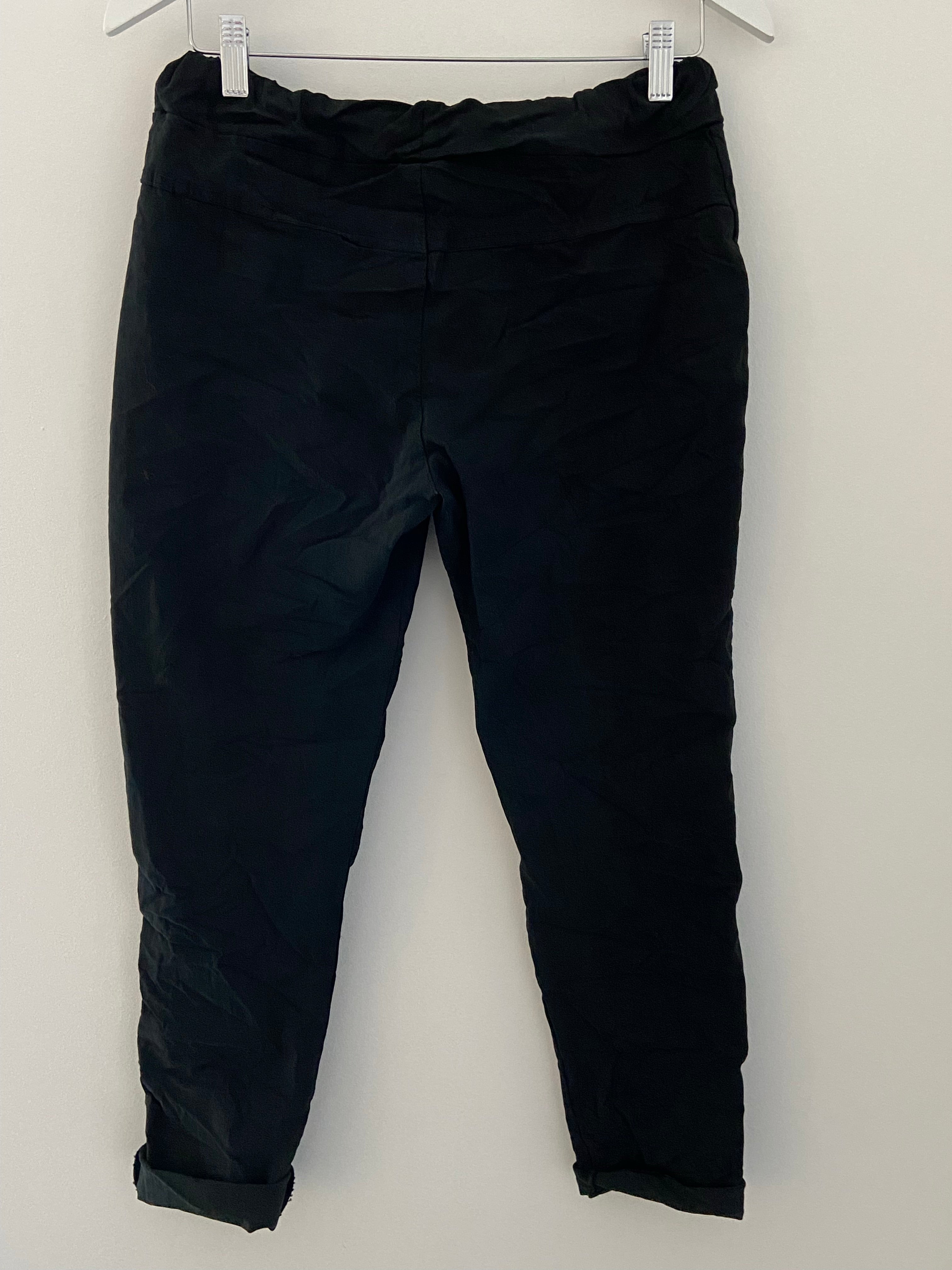 Slimfit Stretch Cotton Joggers in Black